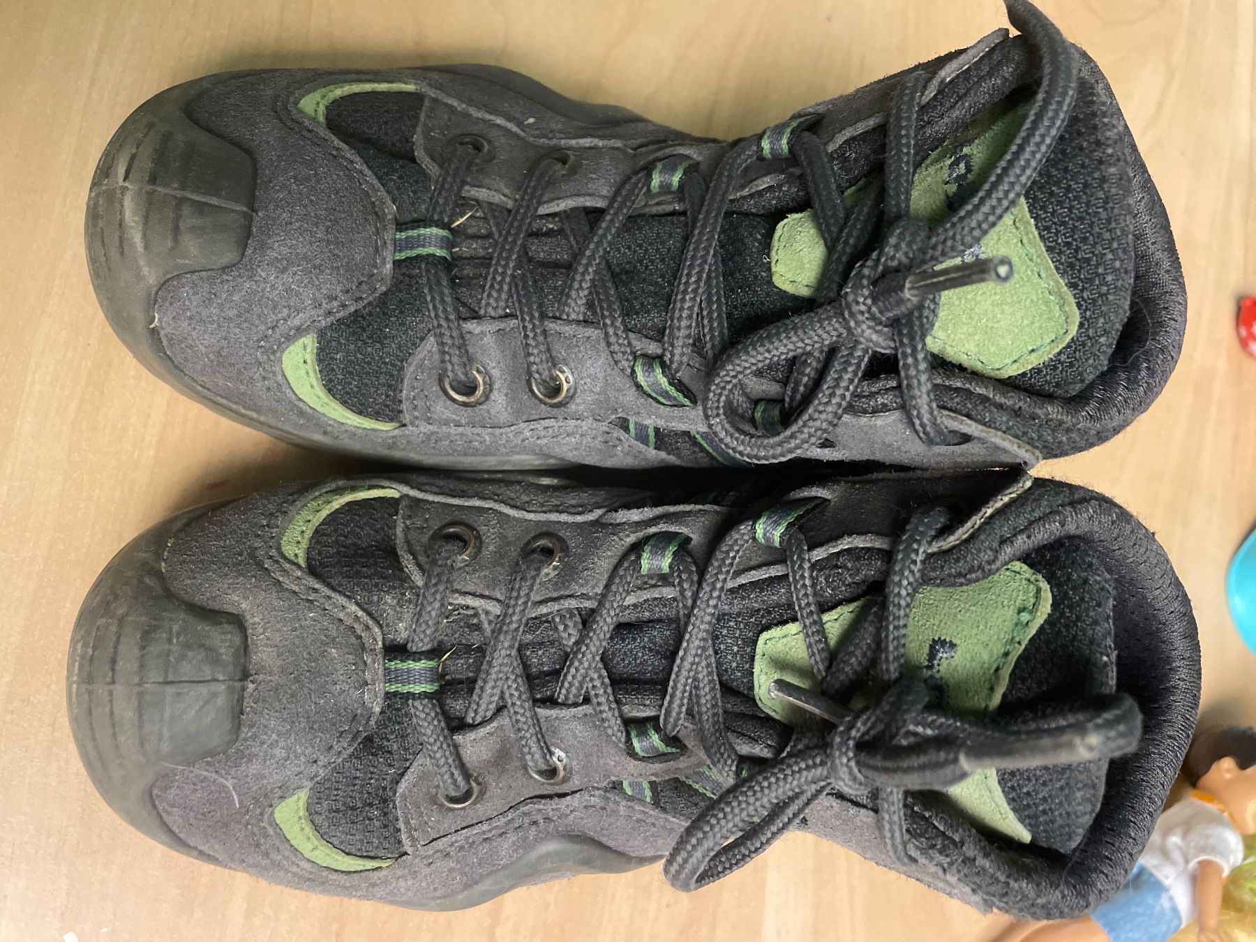Lowa Scarpe per ragazzi: Lowa Goretex Winterstiefel Gr. 31 – Usato da Obergerlafingen venduto da cabo4 1