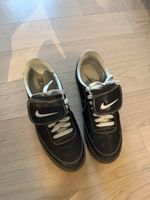 Nike sneakers slingshots black