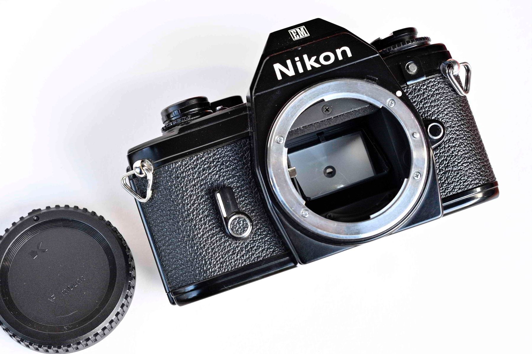 Nikon Fotocamera: Nikon EM – Usato da Schwerzenbach venduto da floridan 2
