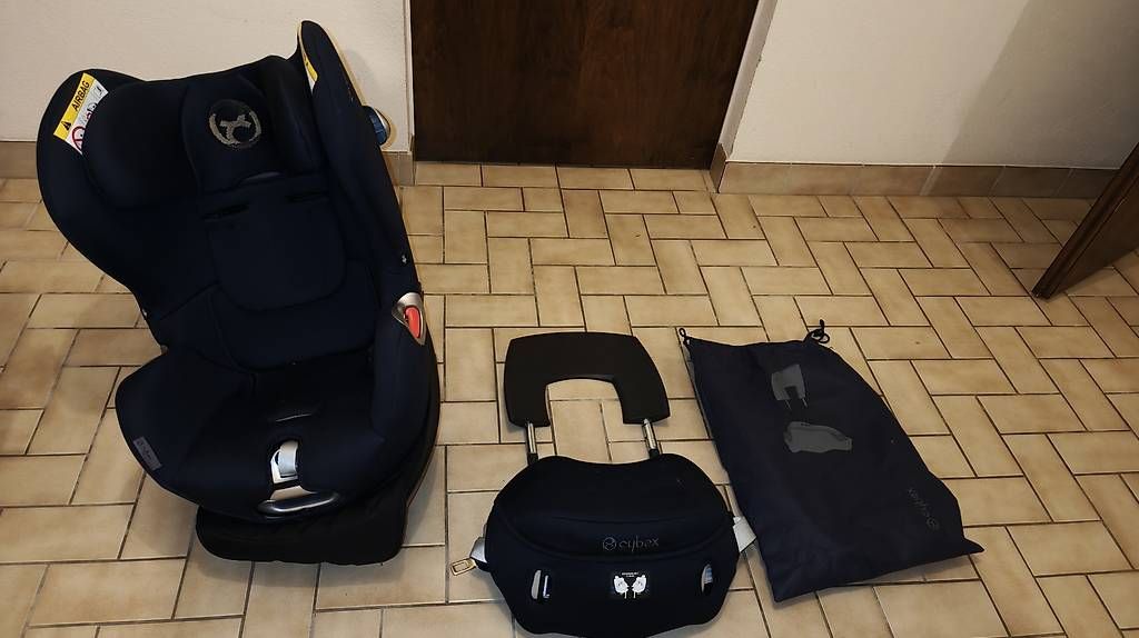 Sièges auto: Siège auto Cybex Sirona – D'occasion à Oron-la-Ville par Benjj78