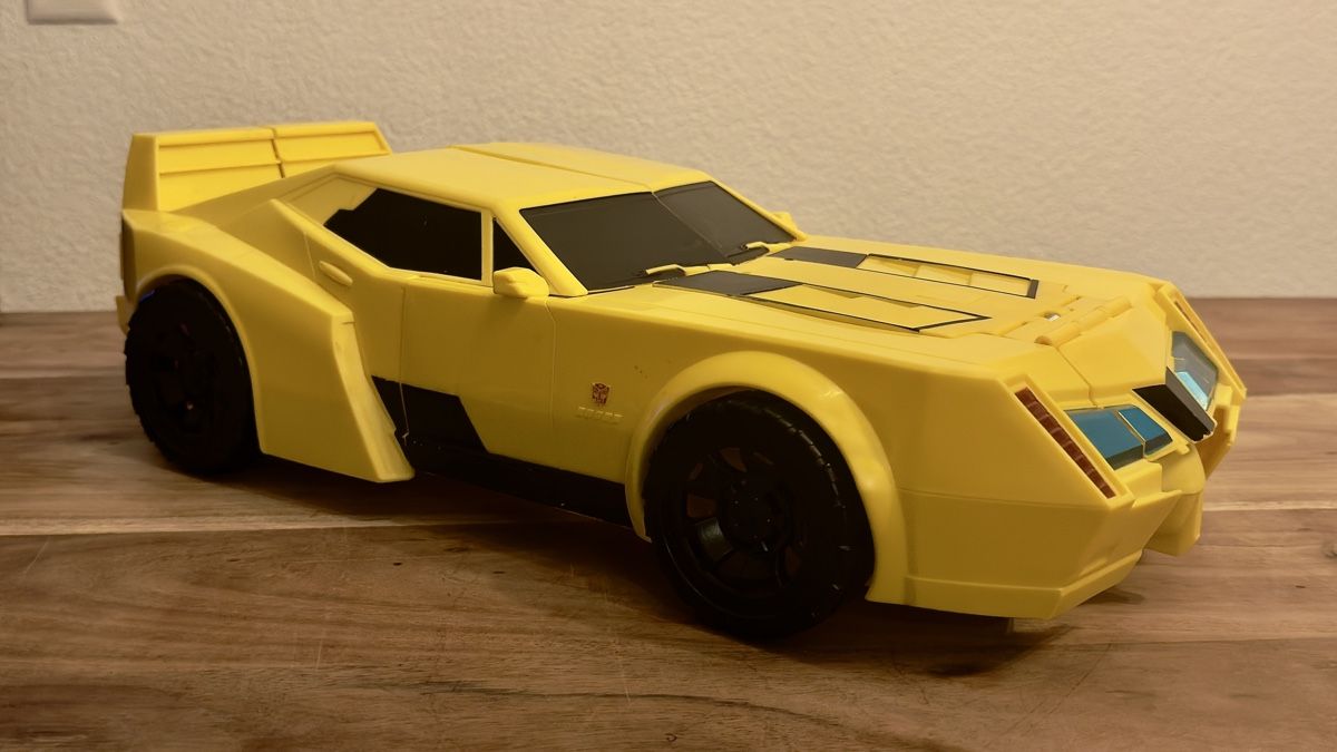 Statuette: Transformers Bumblebee Figur mit Auto-Modus (gross) – Usato da Thayngen venduto da AyhanSH 2