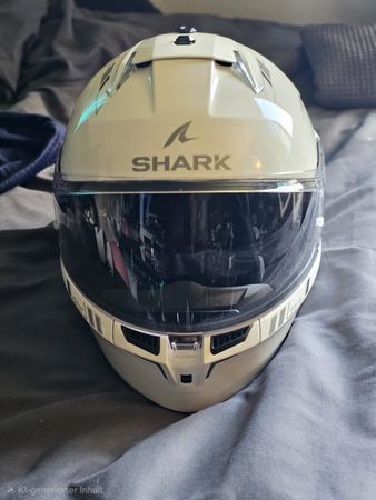 Motorradausrüstung (Lederkombi/Helm/Handschuhe)