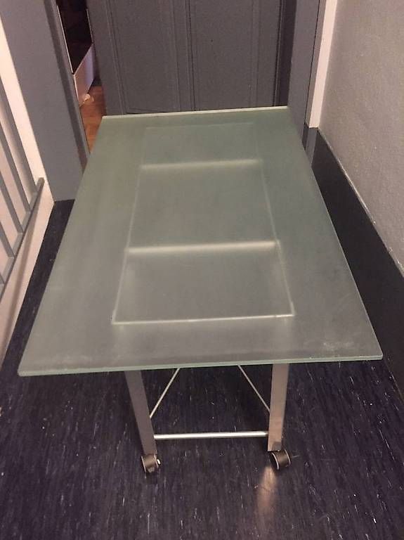 Tische: Table basse avec verre opaque triple épaisseur – Gebraucht aus Genève von sbo_ks28 1