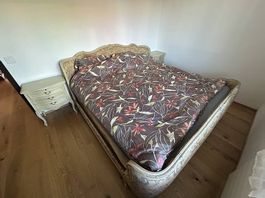 Royal bed with 2 night tables