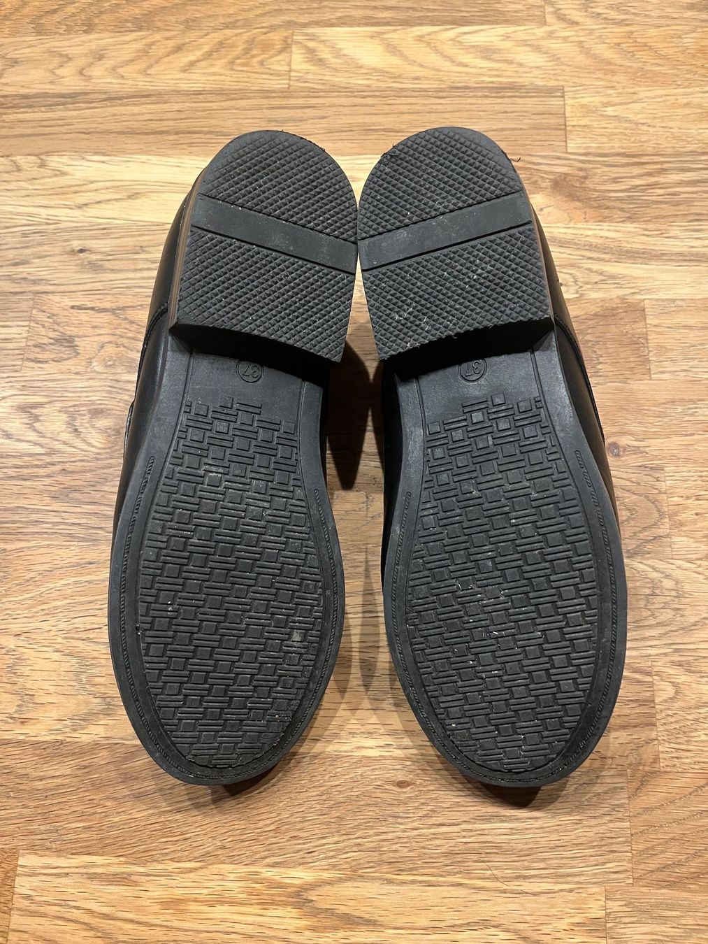 Schuhe für Jungen: Schwarze Halbschuhe Gr.37 – Gebraucht aus Oberdorf SO von sa-na 3