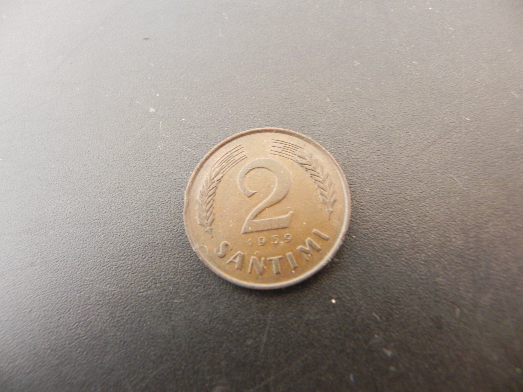 Tutti le monete: Lettland 2 Santimi 1939 – Usato da Biel/Bienne venduto da Gogolozi