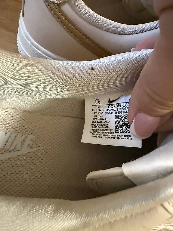 Scarpe da uomo: NIKE AIR FORCE 1 SNEAKERS – Usato da Winterthur venduto da fij_f65r 2
