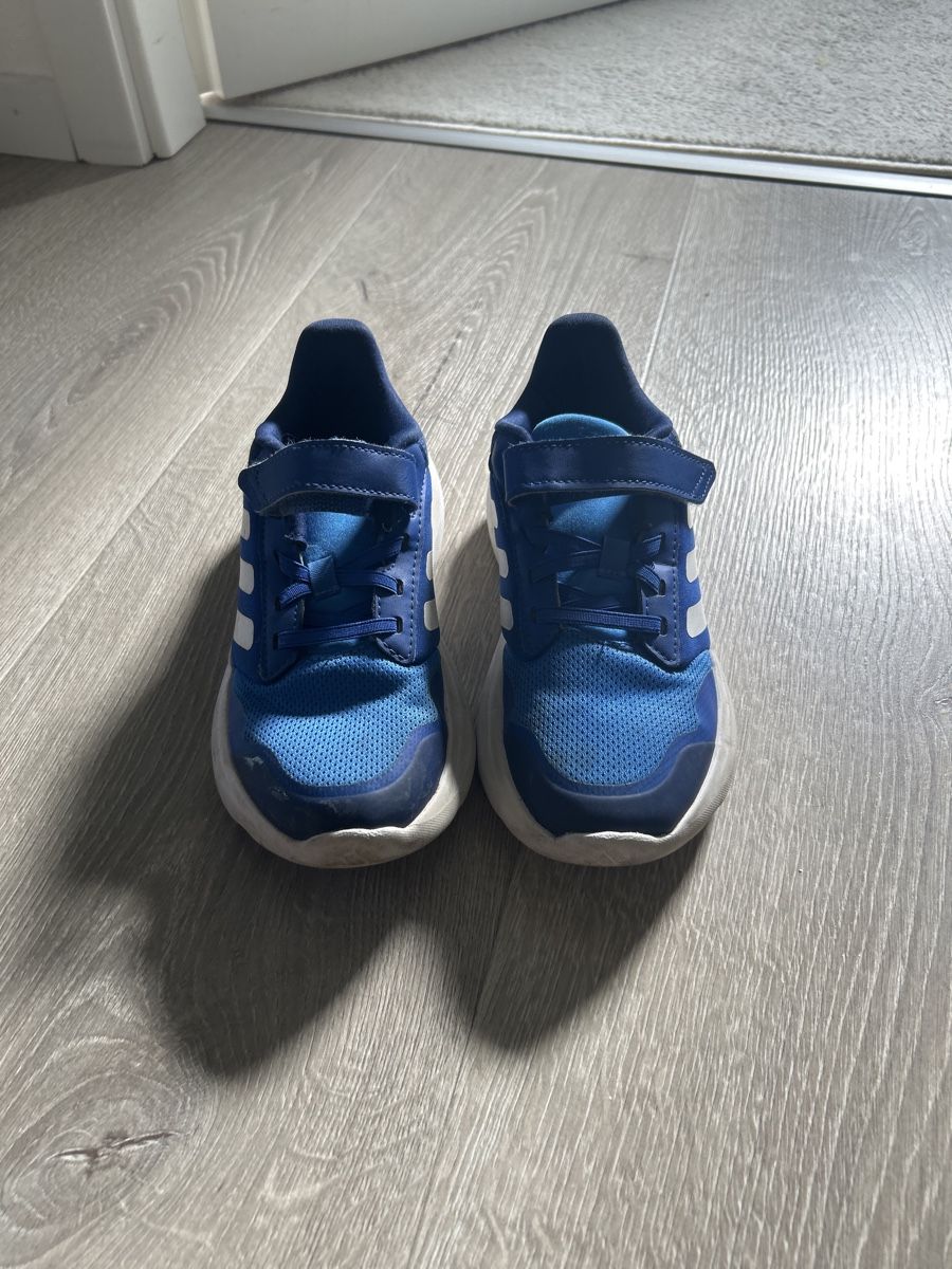 Adidas Scarpe per ragazzi: Basket adidas 34 – Usato da Noville venduto da Malik2017