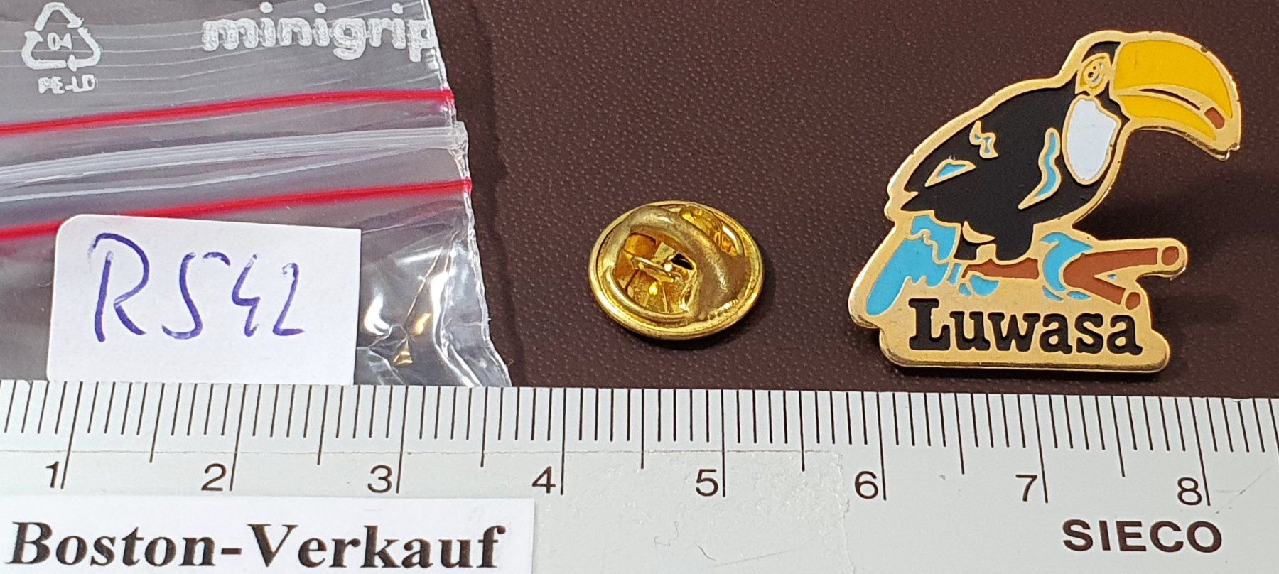 Placchette & Badge: R542 - Pin Vogel Luwasa – Usato da Reinach BL venduto da Boston-Verkauf 1