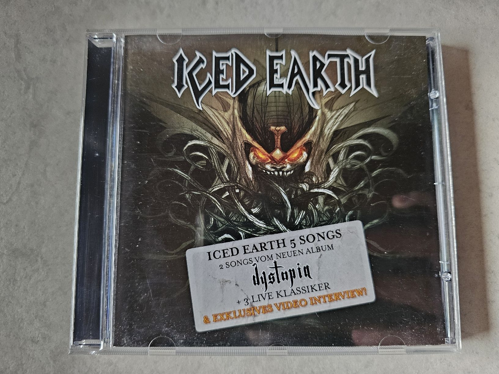 CD: Iced Earth  -  5 Songs  + Exklusives Video Interview – Usato da Schneisingen venduto da backstore24