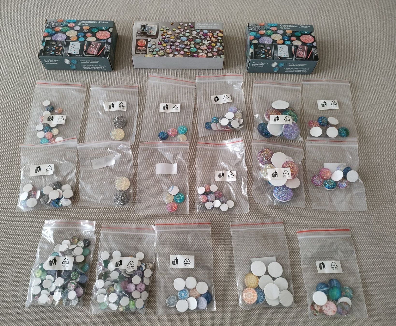 Tutte le decorazioni: 320 Stk. Cabochon- 70% Rabatt! – Nuovo e nell'imballaggio originale da Bern venduto da Lidia.5