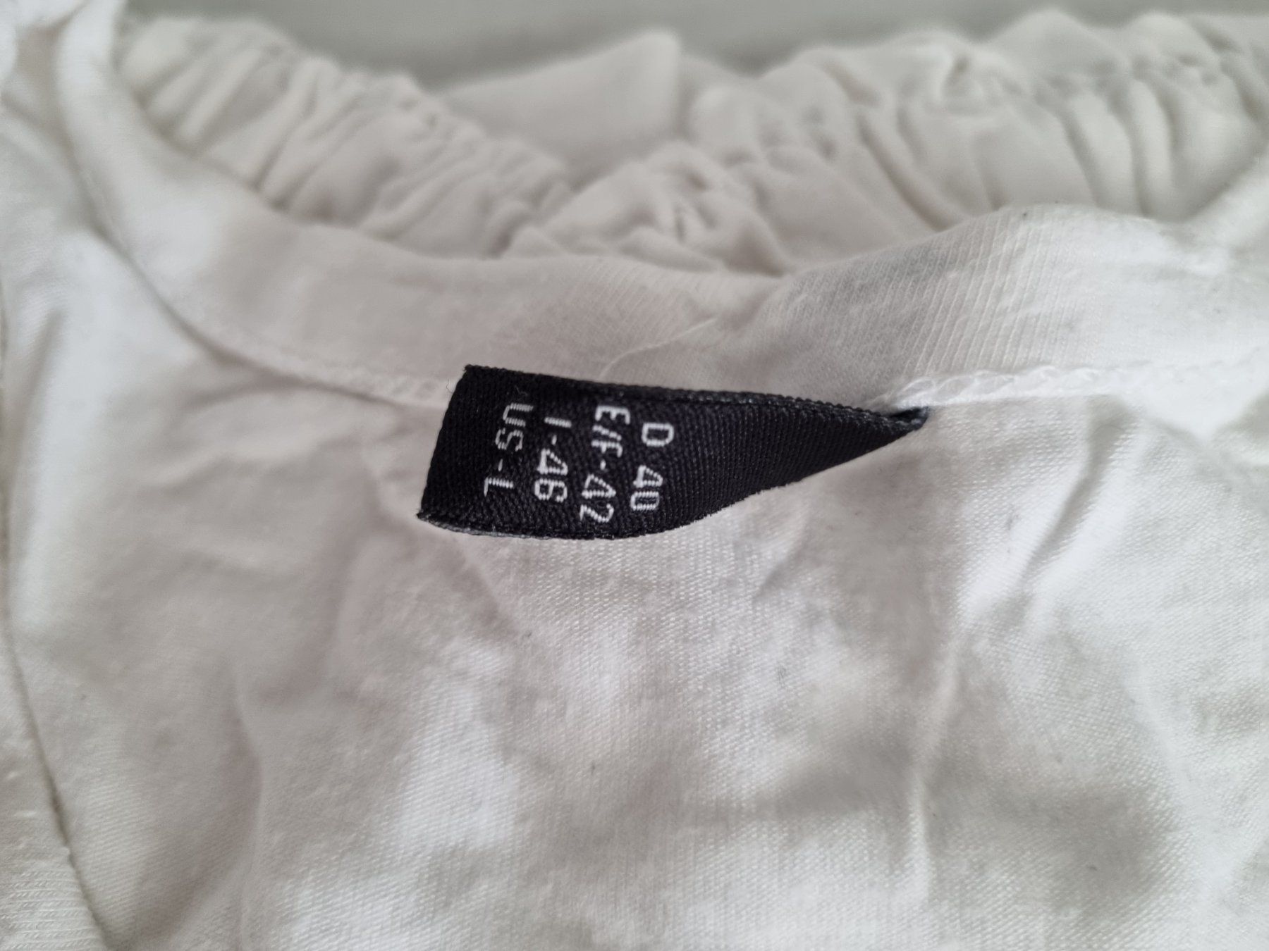 T-Shirts: Weisses T-Shirt "Amisu" (Gr. 40) – Gebraucht aus Gams von federli29 4