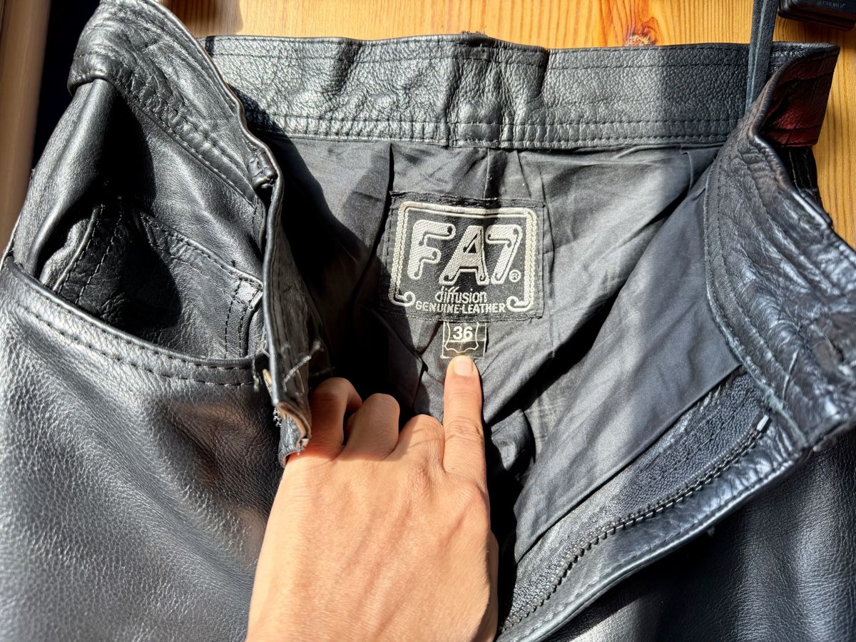 Hosen: Pantalon cuir noir FA7/ Taille 36 – Neu (gemäss Beschreibung) aus Carouge GE von orc_88rq 2