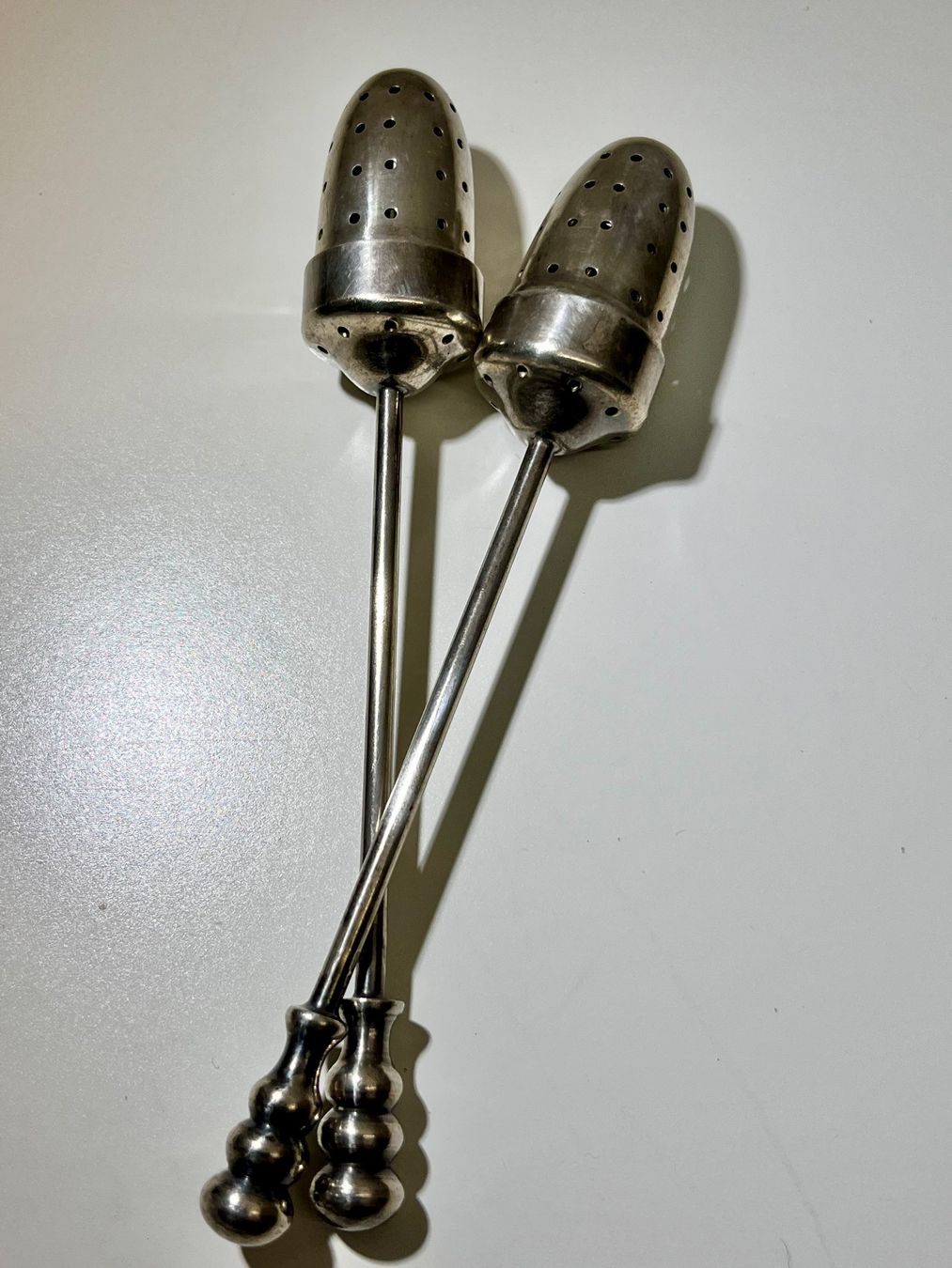 Teekannen: Antike versilbert Tee-Ei 2 Stk.(1925) – Gebraucht aus Möhlin von mil_h55x
