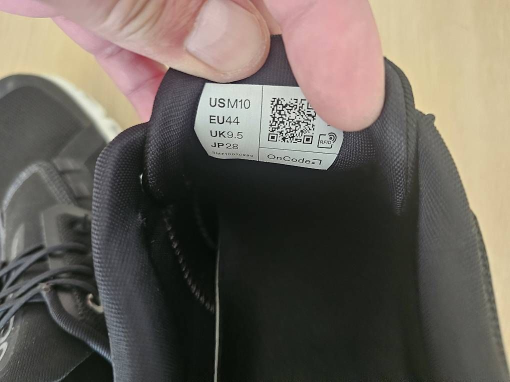 Herrenschuhe: ON Cloud 6, Grösse 44 – Neu und originalverpackt aus Adliswil von FHeidt 1