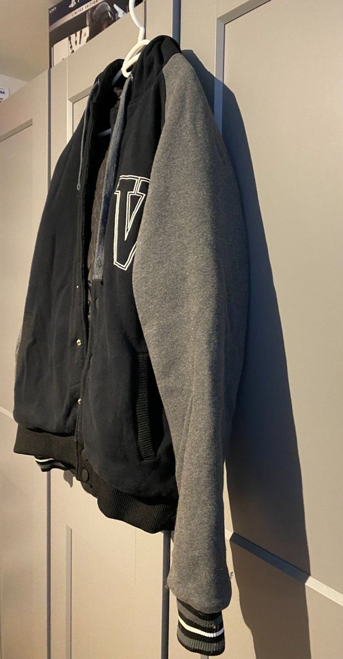 Volcom Giacche: Original Volcom Jacke Grösse S (Oversize) – Usato da Dübendorf venduto da LeoneDelPiero 3