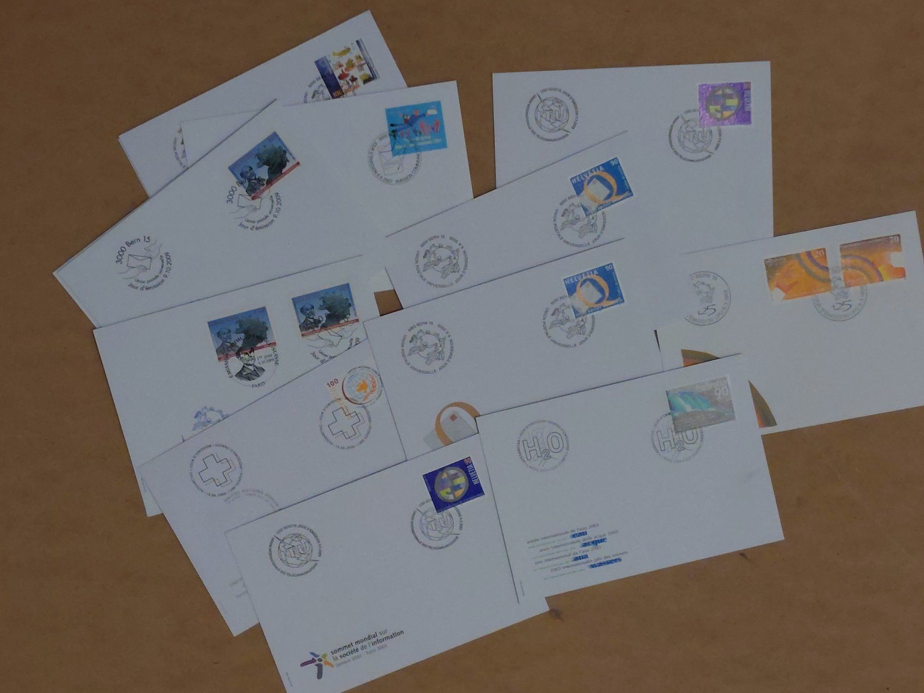 Alle Briefmarken: 43 FDC Genfer Ämter, 1975 - 2012 – Gebraucht aus Obfelden von Funke2