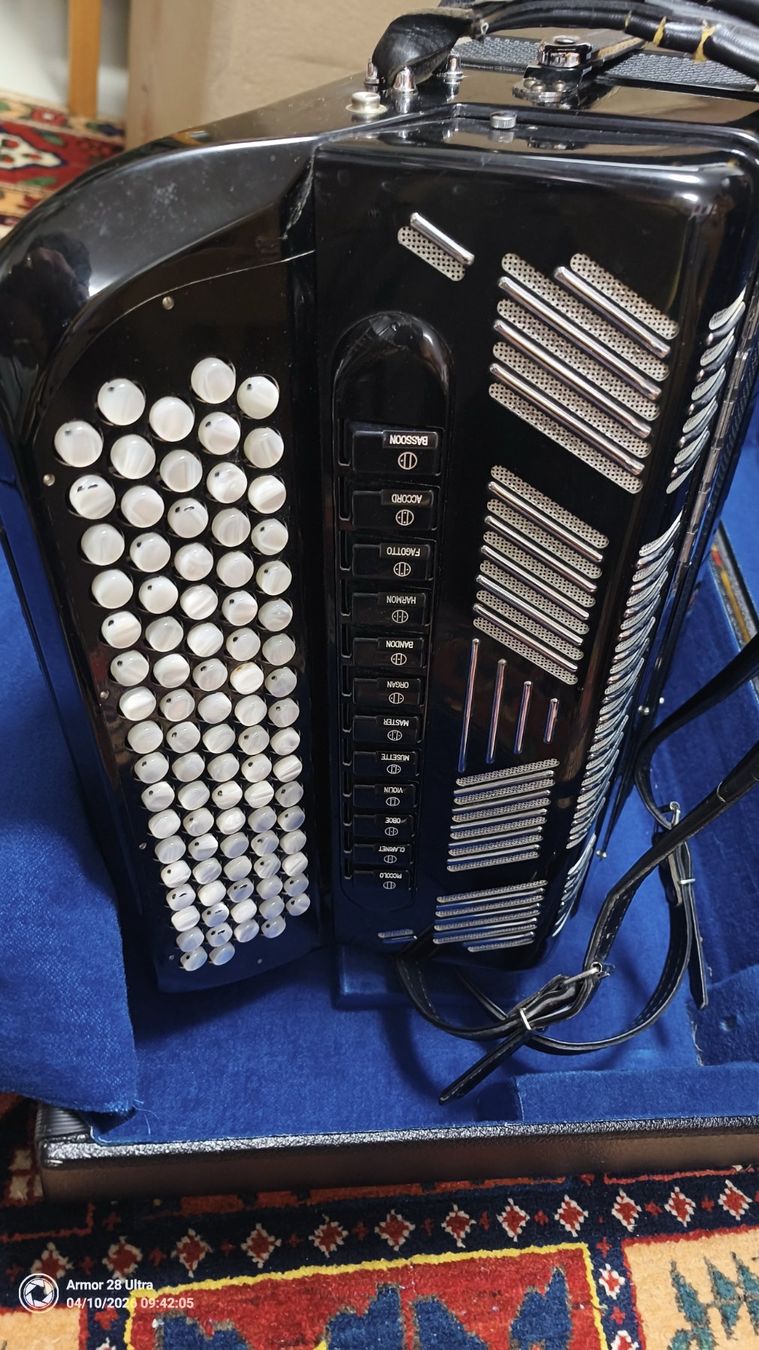 Musikinstrumente: Hohner Fortuna IV S Deluxe, C-Griff – Gebraucht aus Dorf von Amphibolix 8