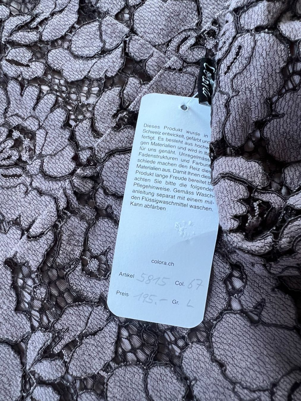 Colora Camicette: Colora Spitzen Bluse, Gr. L, Grau mit Lilastich, NEU – Nuovo e nell'imballaggio originale da Worb venduto da farben20zauber 1