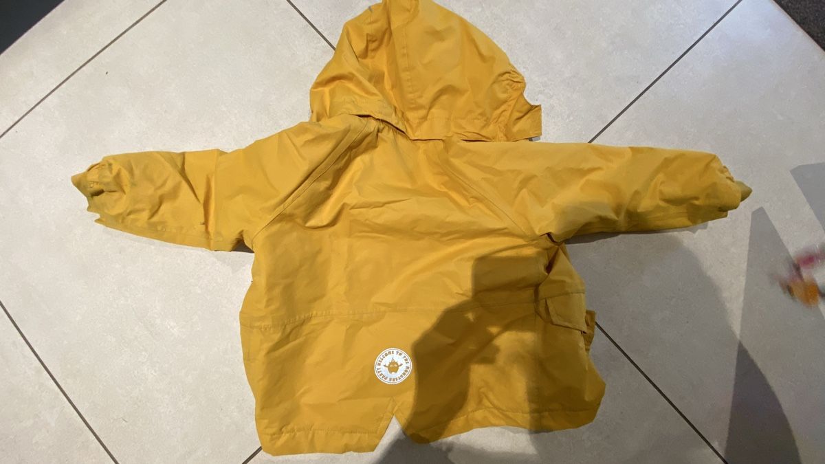 Giacche: Regenjacke 104 – Usato da Beinwil (Freiamt) venduto da Akgeun 1