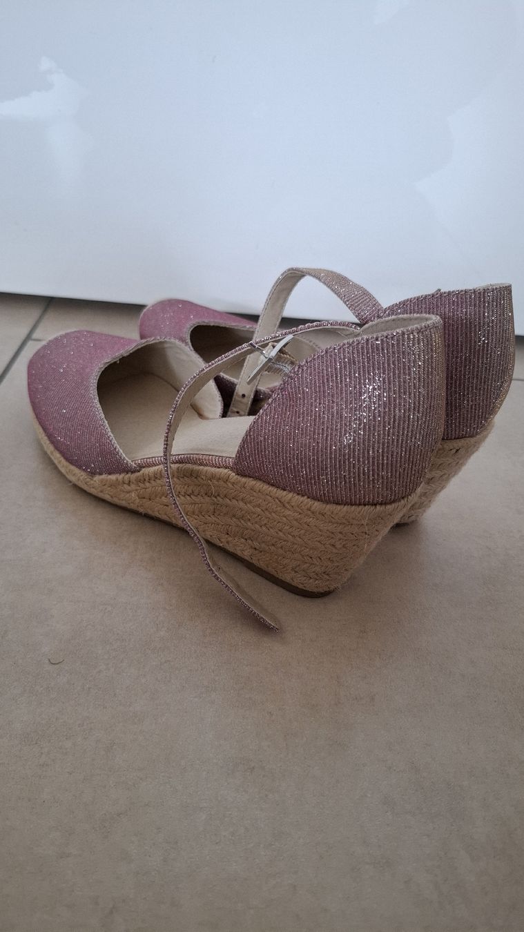 Scarpe da donna: Keilsandaletten - Grösse 40 – Nuovo (secondo la descrizione) da Rickenbach b. Wil venduto da VeryLovelyThings 4