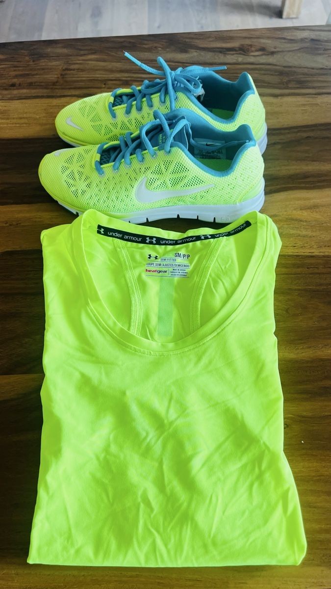Nike Scarpe da donna: NIKE / UNDER ARMOUR SPORTSET – Nuovo e nell'imballaggio originale da Jona venduto da Lili.lou