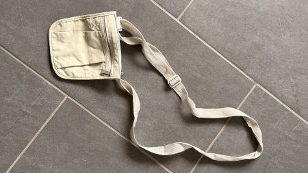 Brust-Tasche zum reisen (beige)