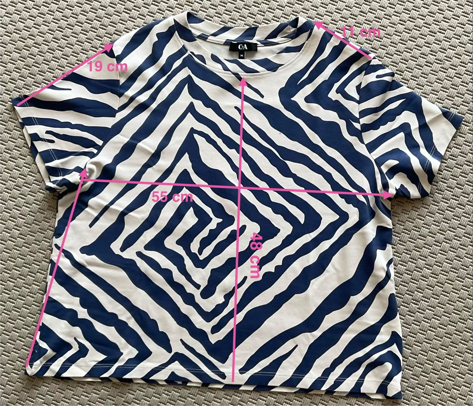 C&A T-shirt: T-shirt C&A off white et bleu – Nuovo (secondo la descrizione) da Corseaux venduto da Mililaforet75 4