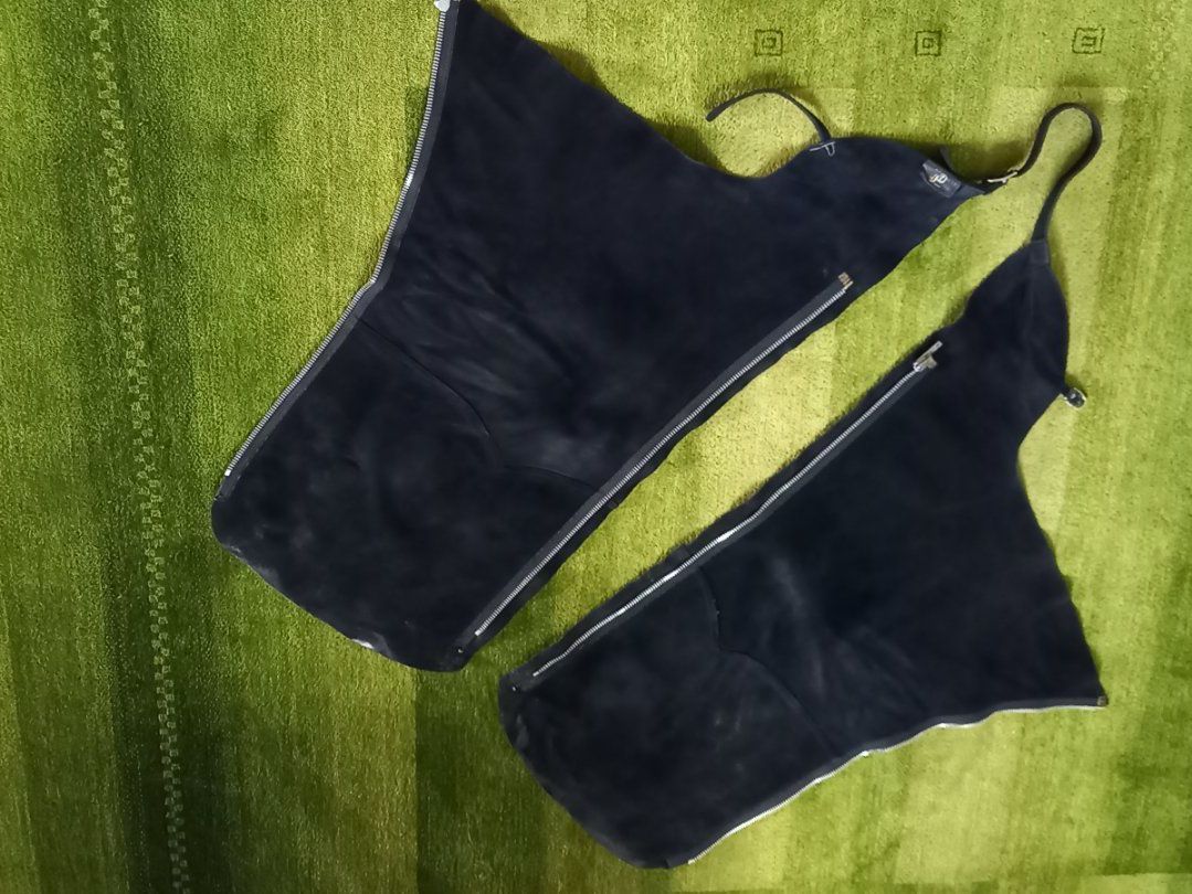 Pantalons: leder reitchaps – D'occasion à Höri par bsc_68fw