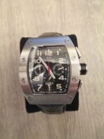 TW,STEEL Tonneau Chrono Uhr