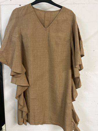 Leichtes Sommerkleid mit Rüschenärmeln, Grösse M, Beige 58