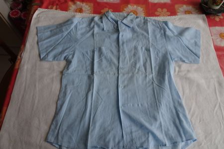 hellblaues Kurzarm Hemd Gr. 152
