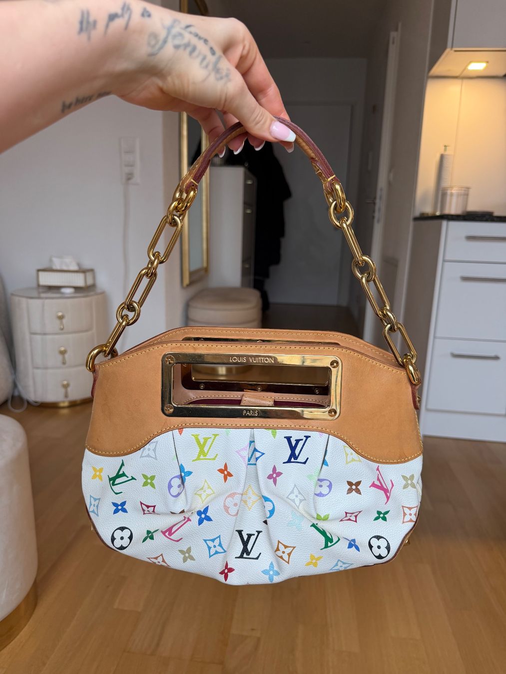 Louis Vuitton Taschen: Louis Vuitton Monogram Multicolore Ursula – Gebraucht aus Neuhausen am Rheinfall von jen_2bcj