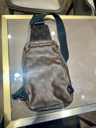 Louis Vuitton Avenue Sling Bag, Top Zustand, braun!