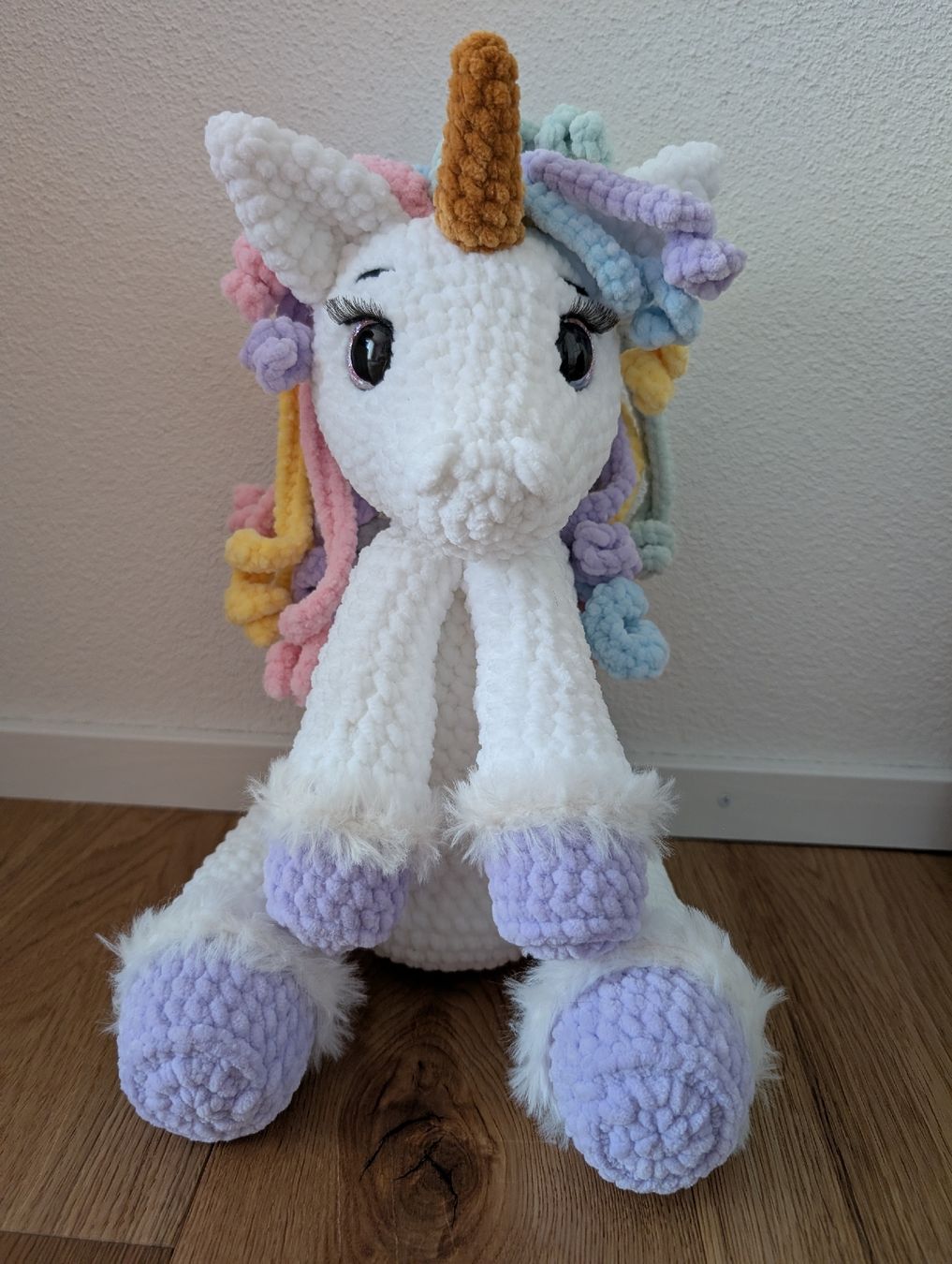 Spielzeuge: Amigurumi sitzendes Einhorn 31cm – Neu (gemäss Beschreibung) aus Beromünster von Shelly9296