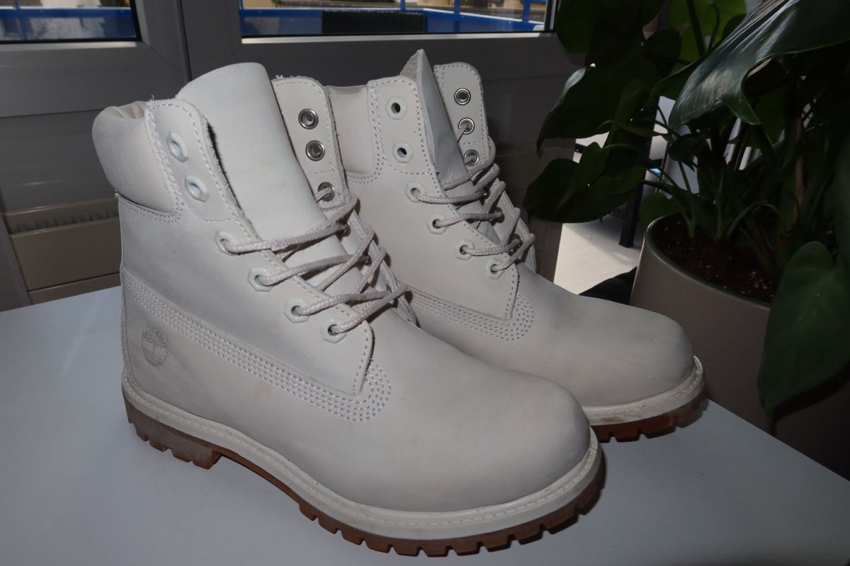 Timberland Damenschuhe: Timberland Schnürstiefel Weiß/Hellgrau – Neu (gemäss Beschreibung) aus Thayngen von Fxbienne 1
