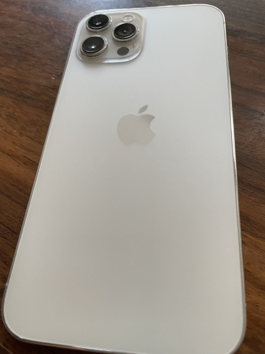 Apple Portables: iPhone 12 Pro Max 256G – D'occasion à Würenlos par SABAI4SABAI 4