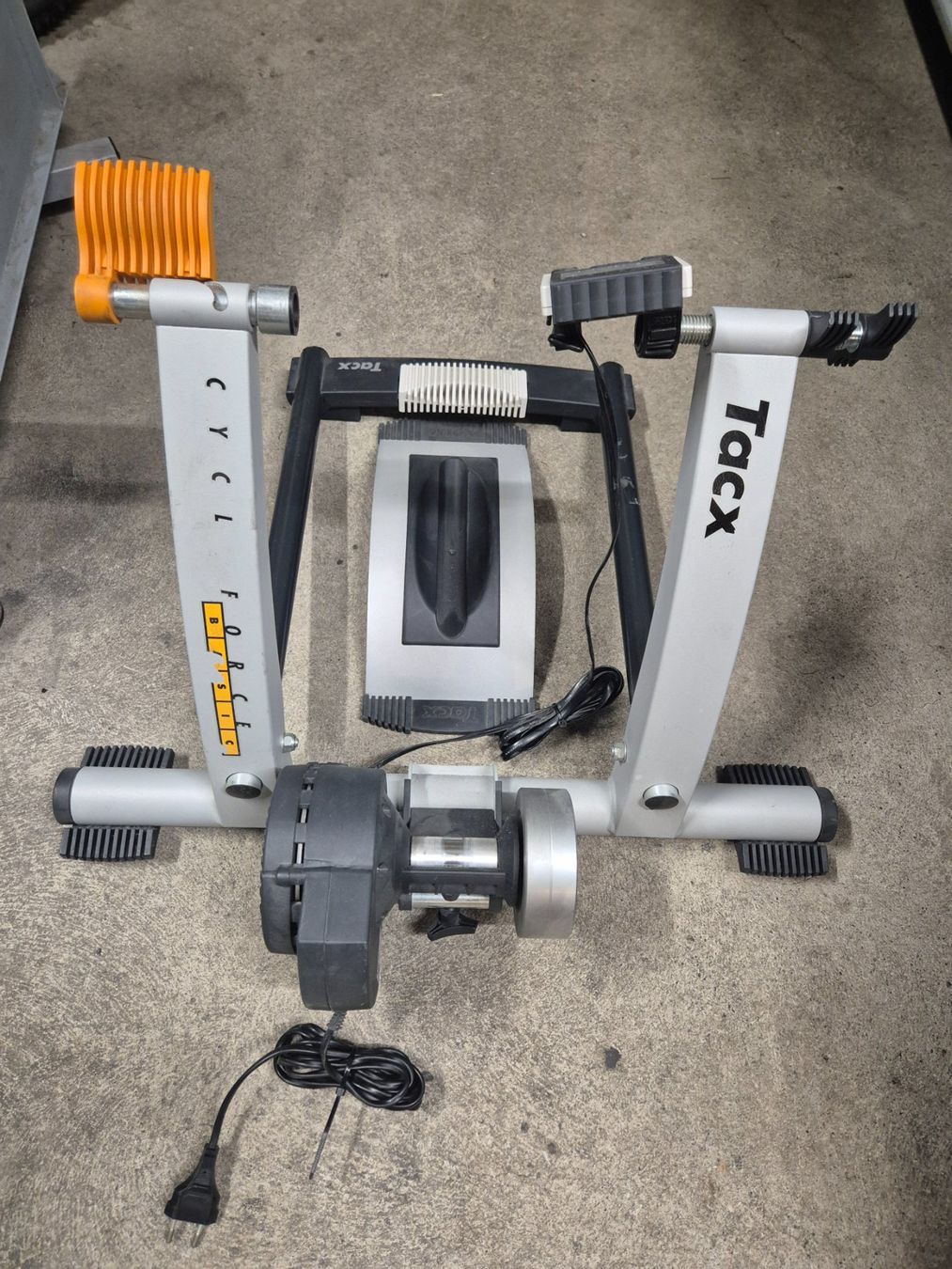 Tacx Hometrainer: TACX Rollentrainer T1670 Basic – Usato da Steinach venduto da ACMO32O