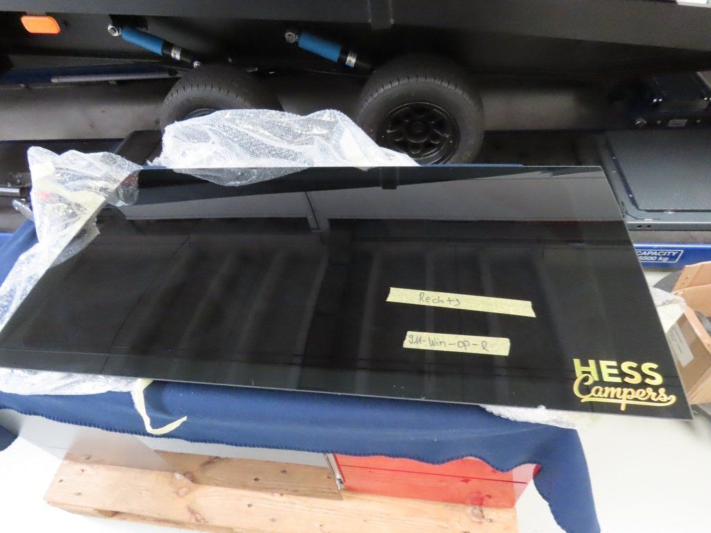 VW Accessori per altri veicoli: Scheibe VW T5/T6 – Usato da Alpnach-Dorf venduto da Hess-Automobile