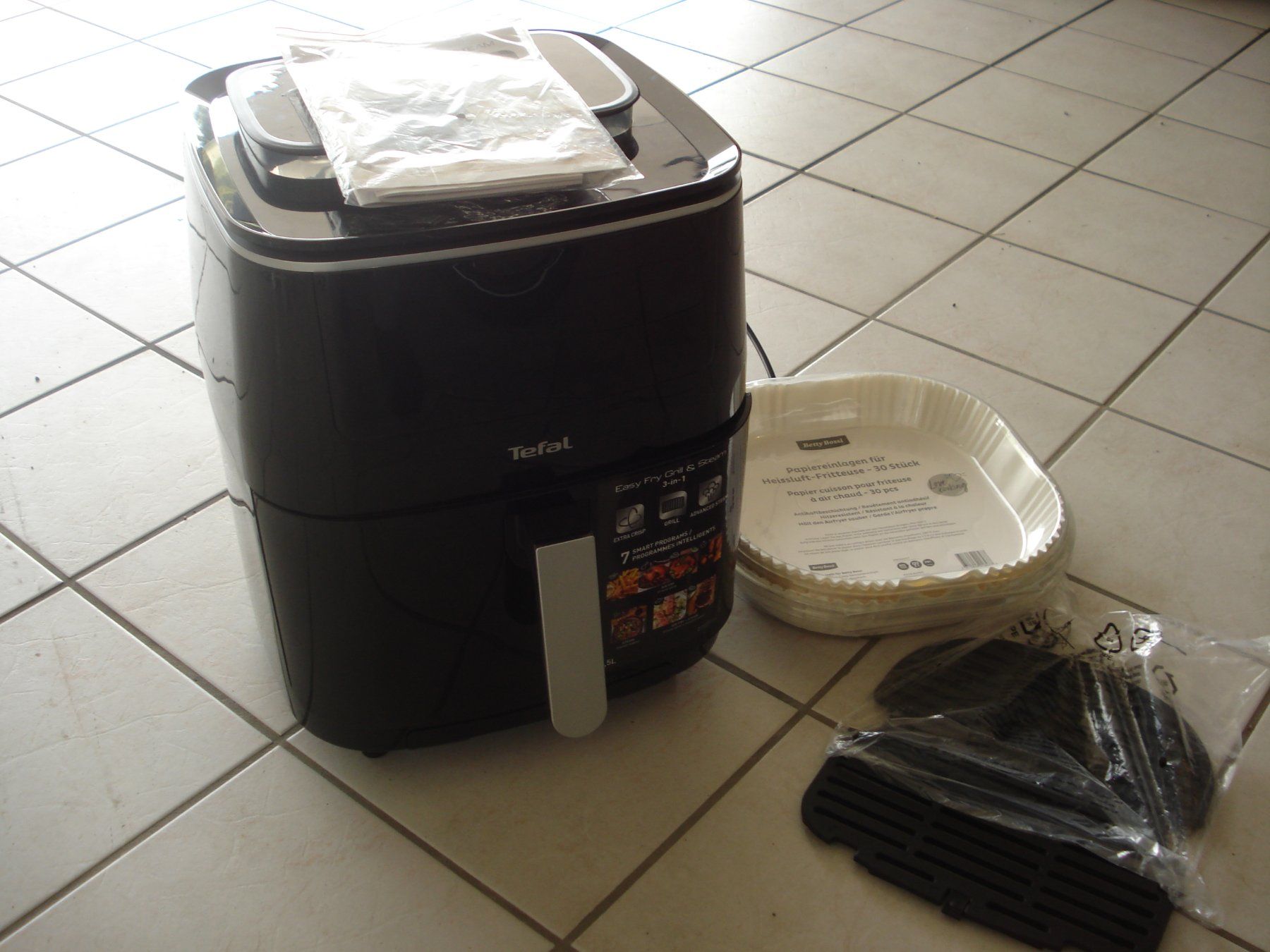 Tefal Elettrodomestici da cucina: Heissluftfriteuse v. Tefal, neuwertig – Nuovo (secondo la descrizione) da Au SG venduto da beanpasa
