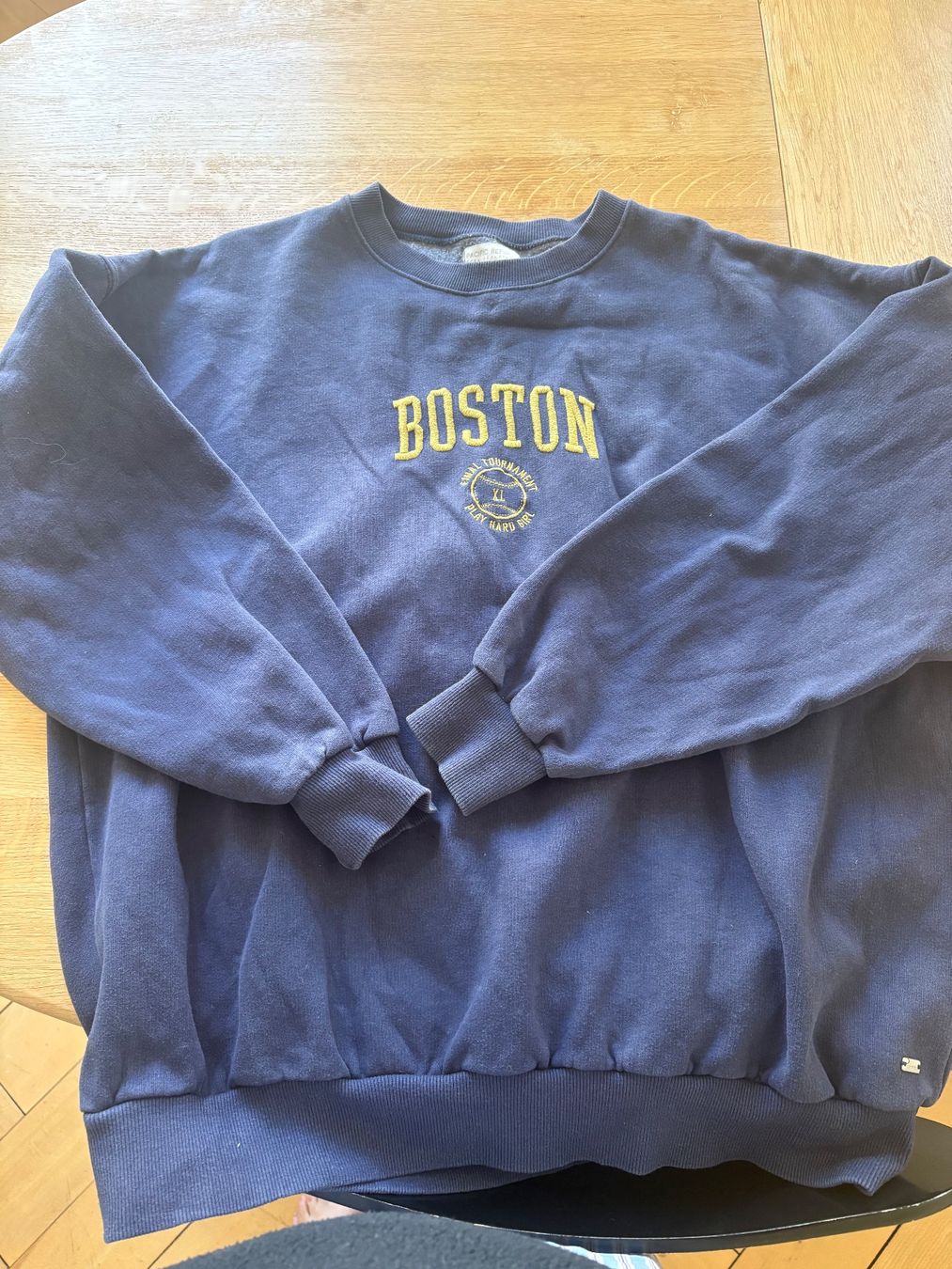 Maglioni & Felpe: Pullover oversized – Usato da Basel venduto da verokiko