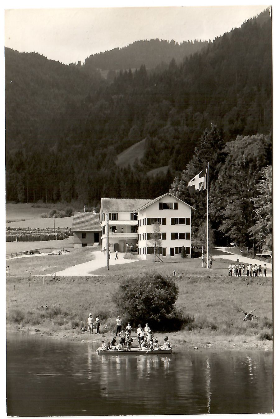 Cartoline postali: Ansichtskarte Einsiedeln, Ferienlager Rössli, Steinbach – Usato da Kerns venduto da etma3