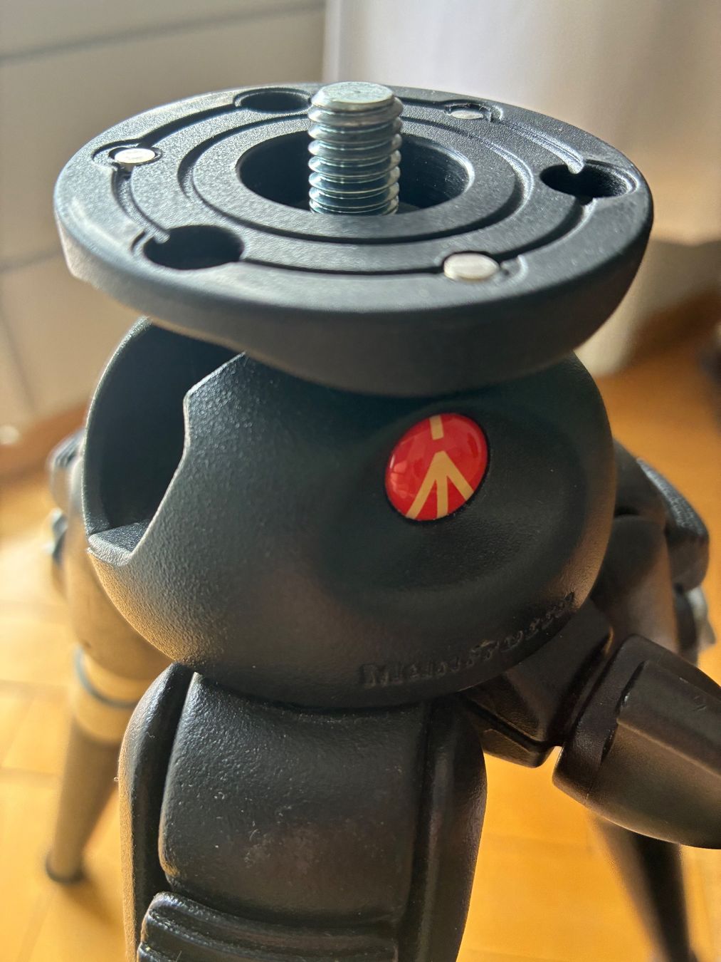 Manfrotto Stative & Stativköpfe: Neotec Manfrotto 458B Nur einmal gebraucht – Neu (gemäss Beschreibung) aus Fribourg von waves55 6