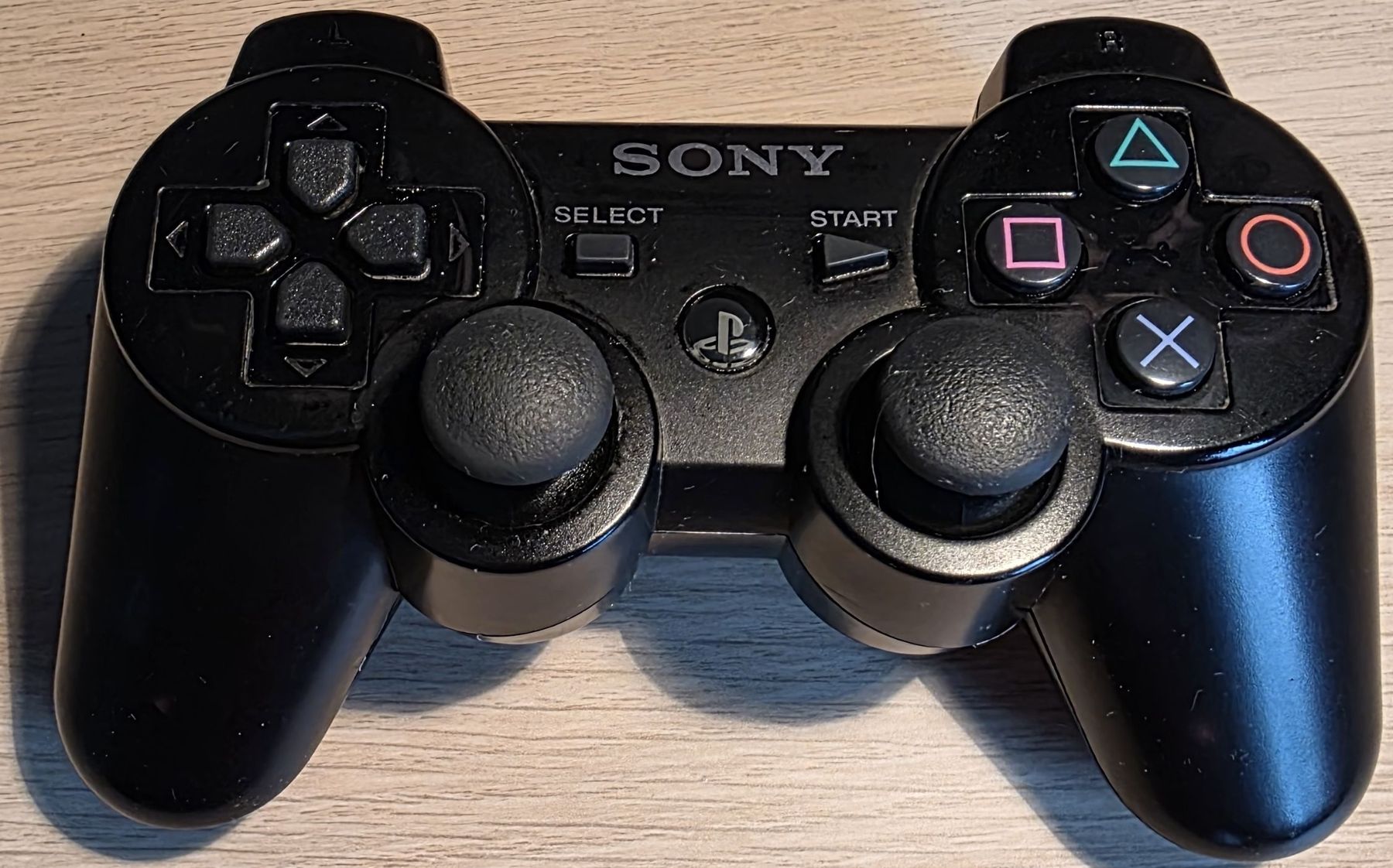 Sony Controller: SONY Dualshock 3 Controller Schwarz für PS3  – Difettoso da Kirchberg BE venduto da Grischi96