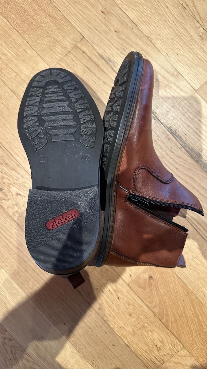 Rieker Scarpe da uomo: Herbstliche Rieker Lederstiefeletten Gr. 41 – Nuovo (secondo la descrizione) da Schlieren venduto da WEEEE_MEVOMATA_WEEEE 1