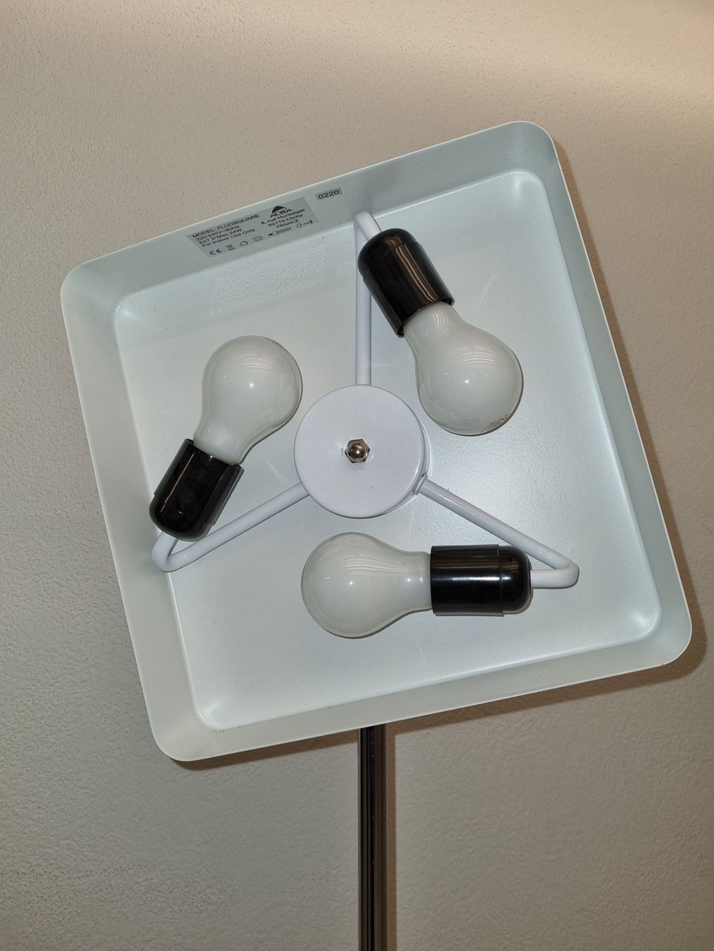 Lampade: Stehlampe – Usato da Bülach venduto da wagGenossenschaft 2