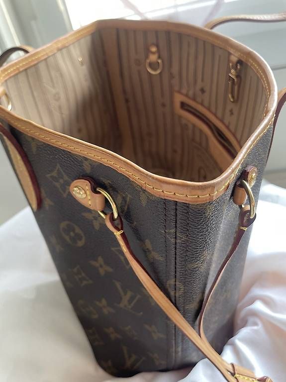Louis Vuitton Borse da donna: Sac Louis Vuitton modèle Neverfull  P M – Usato da Meyrin venduto da cri_r2d9 1