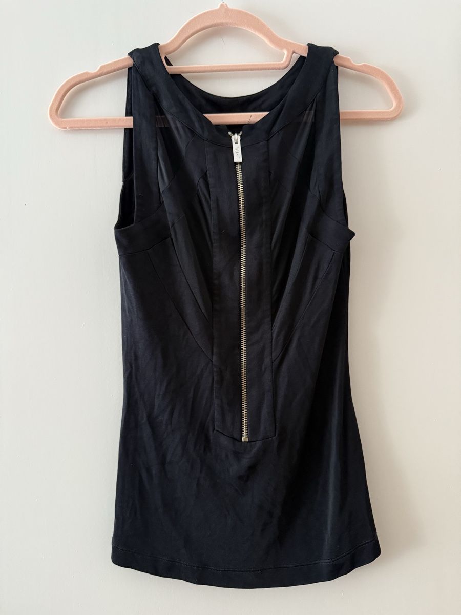 Top: VJC versace top – Usato da visp venduto da Kmemo1