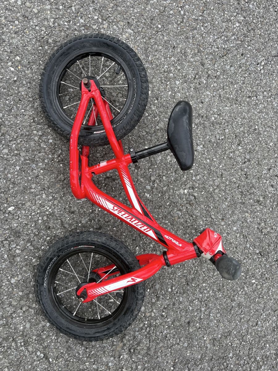 Specialized Biciclette: Specialized Hotwalk Balance Bike – Usato da Beckenried venduto da barbuska