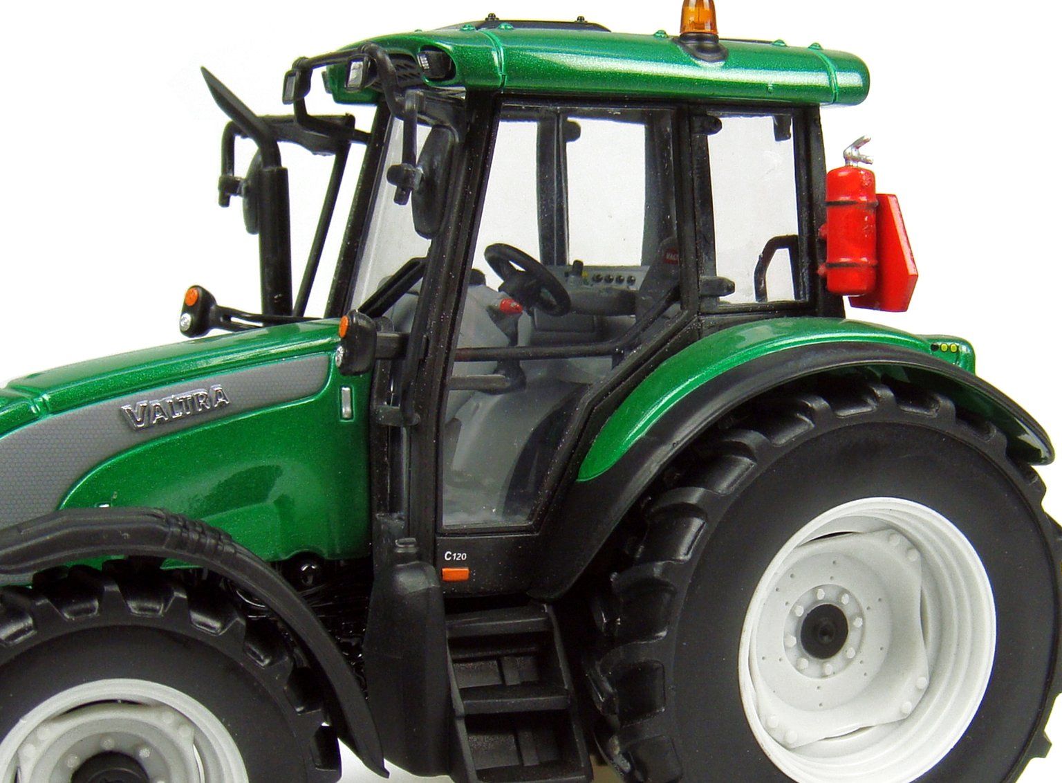 Kit di modellismo & Modellini statici: Tracteur VALTRA C SERIE ref 2626 - 1:32 – Nuovo e nell'imballaggio originale da Lausanne venduto da Techobby 2